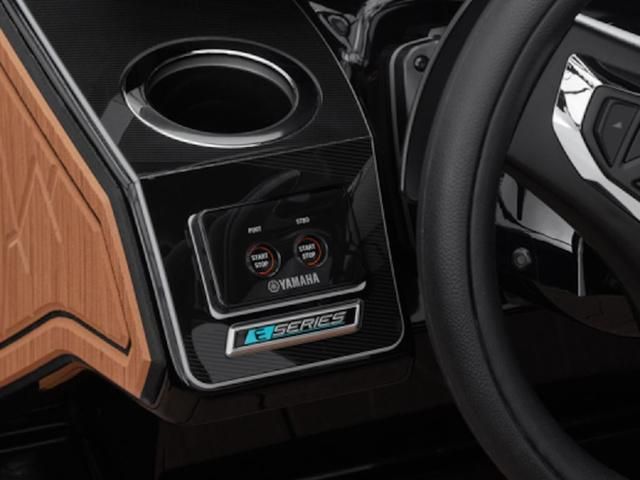 2025 Yamaha Boats 255XD 5